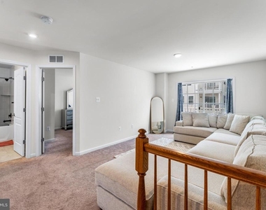 4520 Reaney Ln - Photo Thumbnail 20