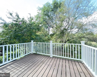 23 Valley Crossing Circle - Photo Thumbnail 17