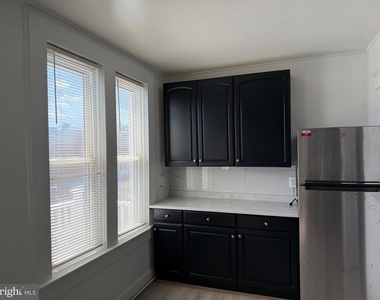 125 N Monastery Avenue - Photo Thumbnail 25