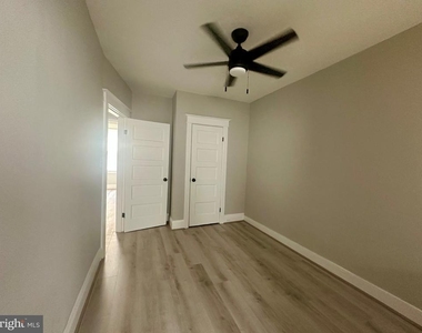 125 N Monastery Avenue - Photo Thumbnail 5