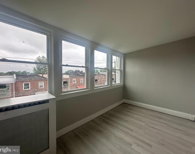 125 N Monastery Avenue - Photo Thumbnail 8