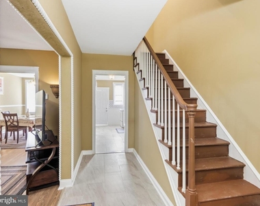 3406 Erdman Avenue - Photo Thumbnail 3