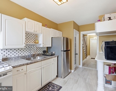 3406 Erdman Avenue - Photo Thumbnail 8