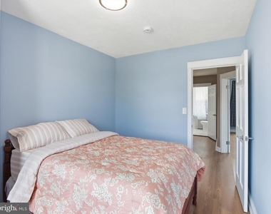 3406 Erdman Avenue - Photo Thumbnail 20