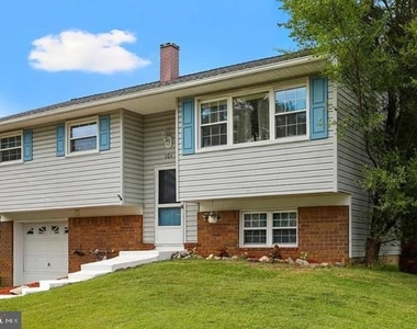 101 Crest Avenue - Photo Thumbnail 1