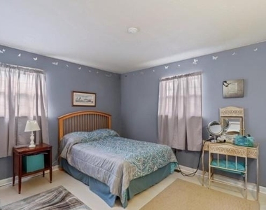 101 Crest Avenue - Photo Thumbnail 5