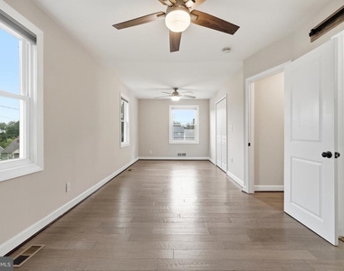 10 Birch Avenue - Photo Thumbnail 24