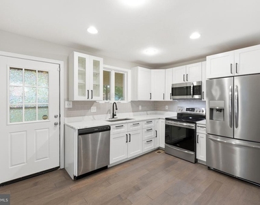 10 Birch Avenue - Photo Thumbnail 7
