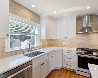 706 Sonora Avenue - Photo Thumbnail 8