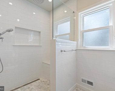706 Sonora Avenue - Photo Thumbnail 10