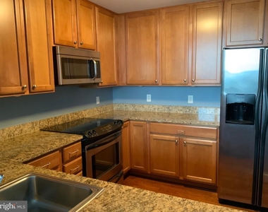 105 Christina Landing Drive - Photo Thumbnail 28