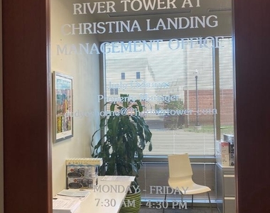 105 Christina Landing Drive - Photo Thumbnail 7