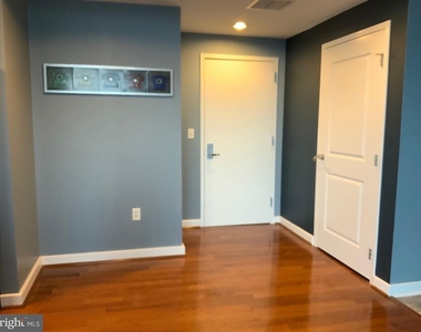 105 Christina Landing Drive - Photo Thumbnail 18
