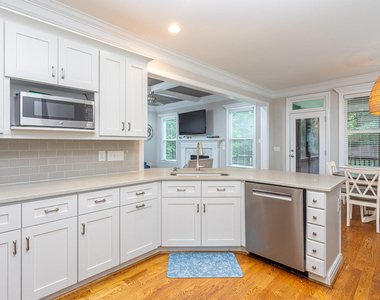 505 Northwood Drive - Photo Thumbnail 1