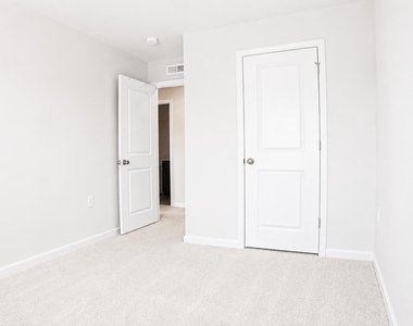 225 Peebles Drive - Photo Thumbnail 11