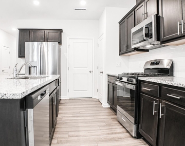 225 Peebles Drive - Photo Thumbnail 4