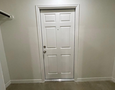 2317 Zanoletti Ct - Photo Thumbnail 11