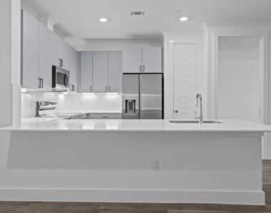 1664 Hillside Terrace - Photo Thumbnail 16
