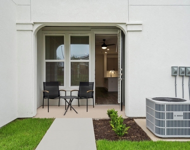 1664 Hillside Terrace - Photo Thumbnail 22
