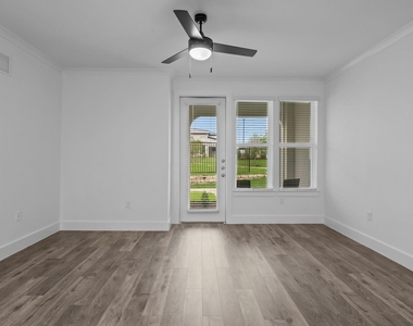 1664 Hillside Terrace - Photo Thumbnail 13