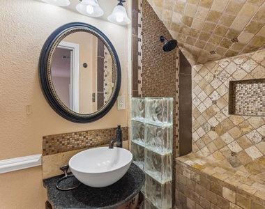 1300 Chalk Ln - Photo Thumbnail 18