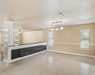 1300 Chalk Ln - Photo Thumbnail 6