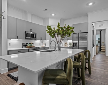 1664 Hillside Terrace - Photo Thumbnail 19