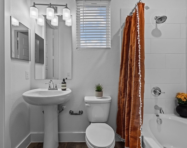 1664 Hillside Terrace - Photo Thumbnail 15