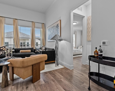 1664 Hillside Terrace - Photo Thumbnail 27