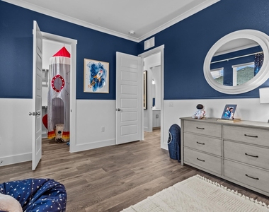 1664 Hillside Terrace - Photo Thumbnail 39