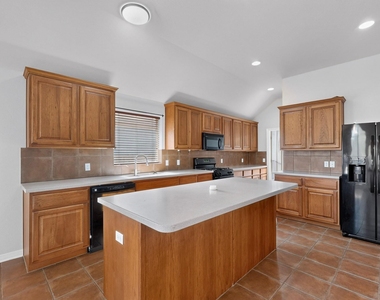 13809 Field Spar Dr - Photo Thumbnail 6