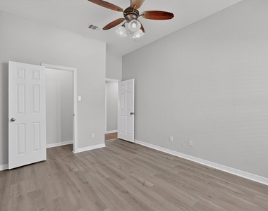 13809 Field Spar Dr - Photo Thumbnail 16
