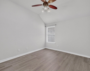13809 Field Spar Dr - Photo Thumbnail 15