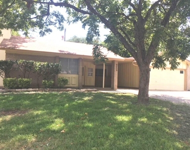 9009 Quail Valley Dr - Photo Thumbnail 4