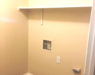 9009 Quail Valley Dr - Photo Thumbnail 12