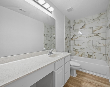 2412 Regal Park Ln - Photo Thumbnail 31