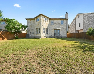 2412 Regal Park Ln - Photo Thumbnail 33