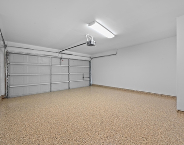 2412 Regal Park Ln - Photo Thumbnail 18