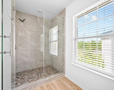 2412 Regal Park Ln - Photo Thumbnail 26