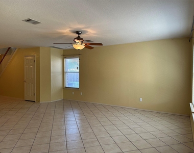 3509 Ruby Red Dr - Photo Thumbnail 1