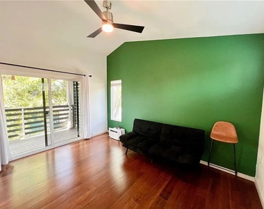 4601 Kitty Ave - Photo Thumbnail 9
