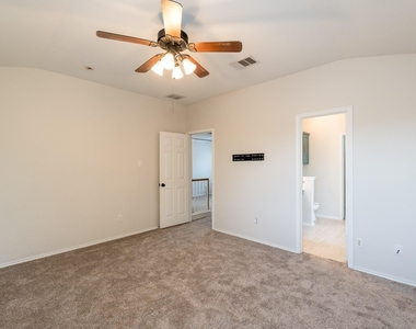 408 Woodsorrel Way - Photo Thumbnail 11