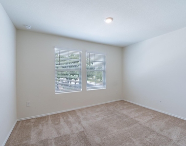 14500 Fitzgibbon Dr - Photo Thumbnail 26