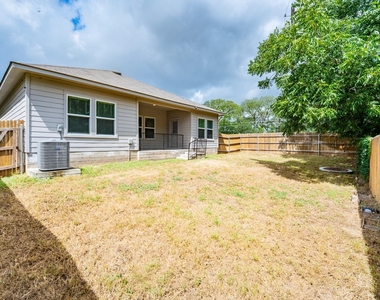 14500 Fitzgibbon Dr - Photo Thumbnail 31