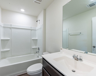 14500 Fitzgibbon Dr - Photo Thumbnail 25