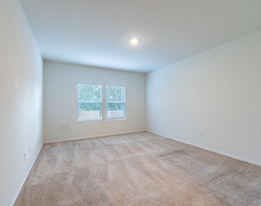 14500 Fitzgibbon Dr - Photo Thumbnail 16