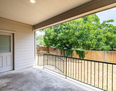 14500 Fitzgibbon Dr - Photo Thumbnail 30