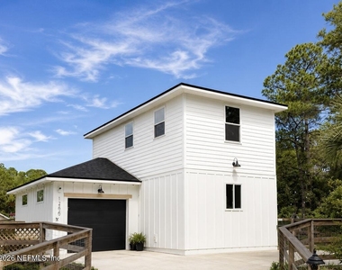 1200 N Clay Street - Photo Thumbnail 3