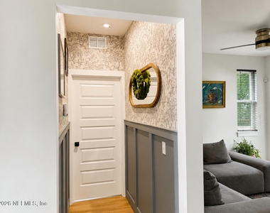 1200 N Clay Street - Photo Thumbnail 26