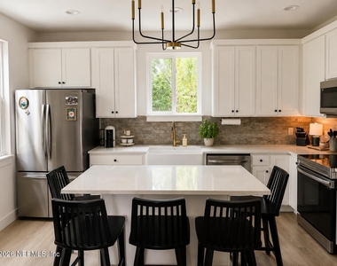 1200 N Clay Street - Photo Thumbnail 14